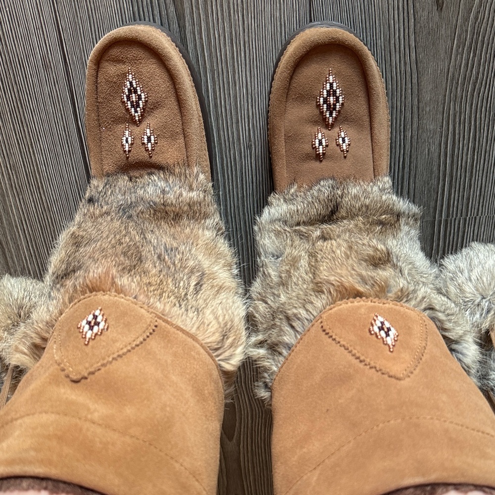 Women's Tall Manitobah Mukluks